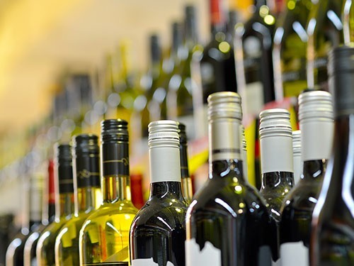 Главный нарколог Минздрава предложил убрать алкоголь из супермаркетов